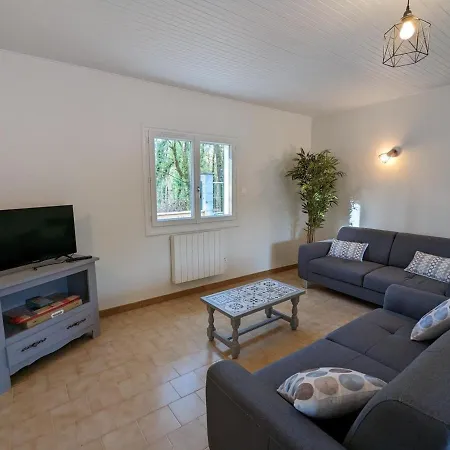 Maison De Plain-pied Avec Wifi Et Animaux Acceptés, Jardin Et Terrasse Privés - Fr-1-653-227