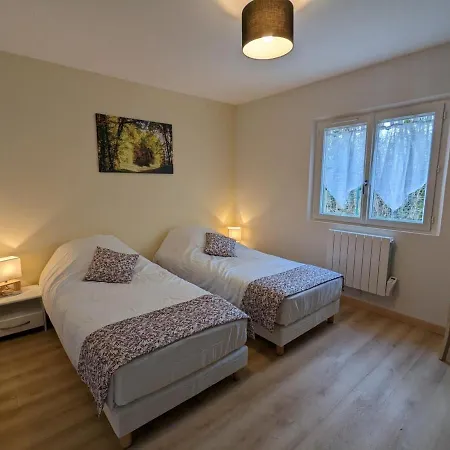 Casa de Férias Maison De Plain-pied Avec Wifi Et Animaux Acceptes, Jardin Et Terrasse Prives - Fr-1-653-227 Puyreaux