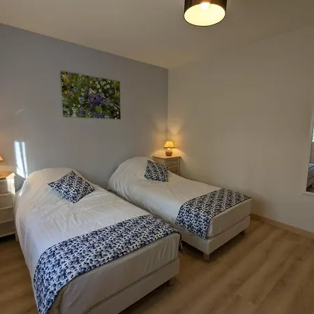 Maison De Plain-pied Avec Wifi Et Animaux Acceptés, Jardin Et Terrasse Privés - Fr-1-653-227 Puyreaux