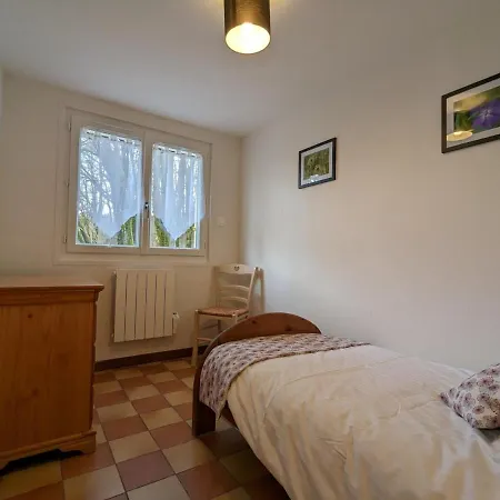 Maison De Plain-pied Avec Wifi Et Animaux Acceptés, Jardin Et Terrasse Privés - Fr-1-653-227