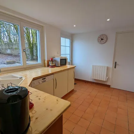 Maison De Plain-pied Avec Wifi Et Animaux Acceptés, Jardin Et Terrasse Privés - Fr-1-653-227 * Puyreaux