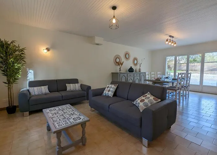 Maison De Plain-pied Avec Wifi Et Animaux Acceptes, Jardin Et Terrasse Prives - Fr-1-653-227 Ferienhaus